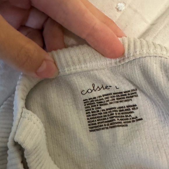 Colsie Cropped Tank - Picture 2 of 2